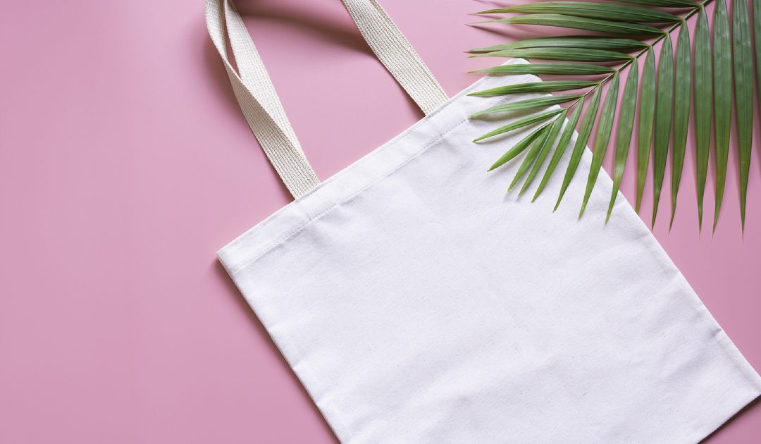 Using Branded Tote Bags for Trade Shows: Tips & Ideas